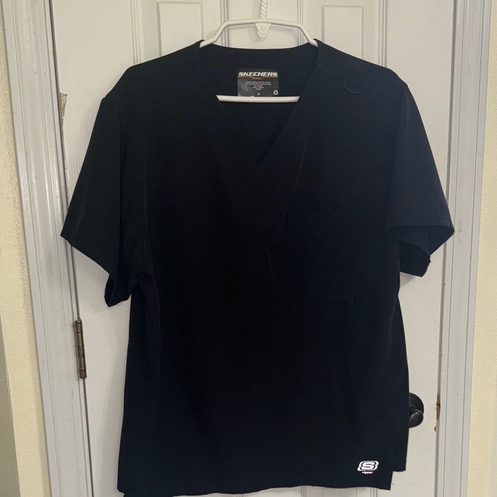 Skechers by Barco Men's Black V-Neck Scrub Top with Chest Pocket